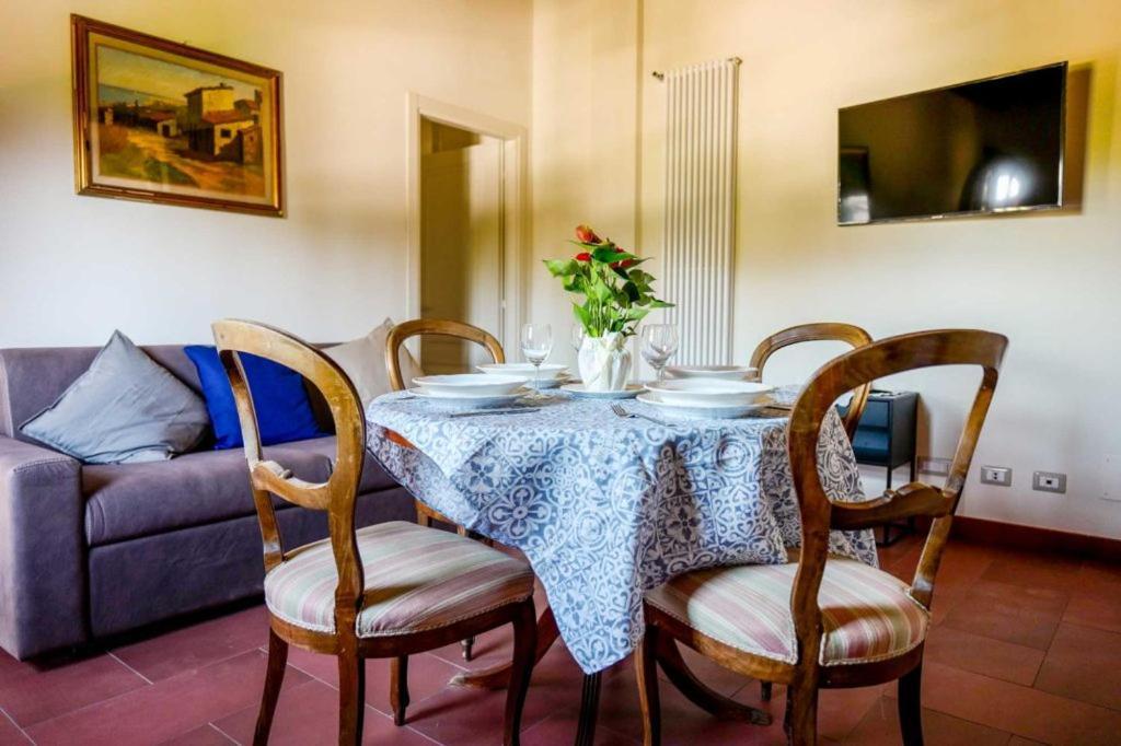 Tenuta I Mandorli Peccioli Δωμάτιο φωτογραφία